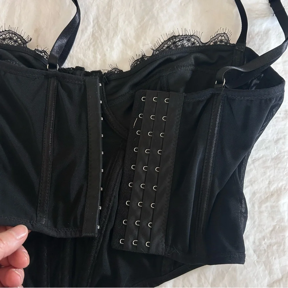 Ryan Destiny Whimsigoth Corset Top Black Size L Eyelash Lace Trim Mesh